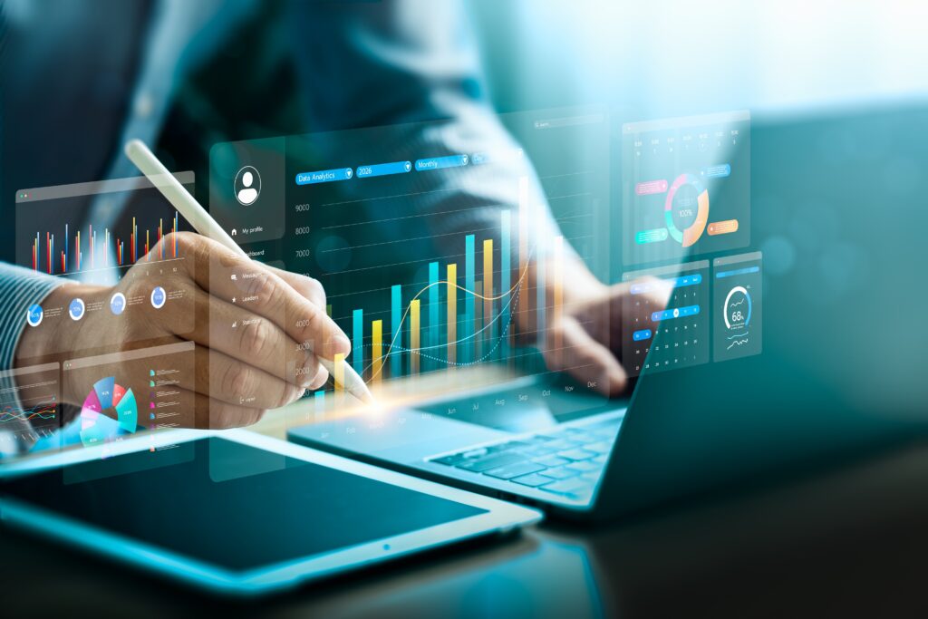 Monitoring affichant des données énergétiques, illustrant le pilotage des consommations, l’analyse des données et le suivi de la performance des bâtiments tertiaires – OCEA Smart Building & Groupe OCEA